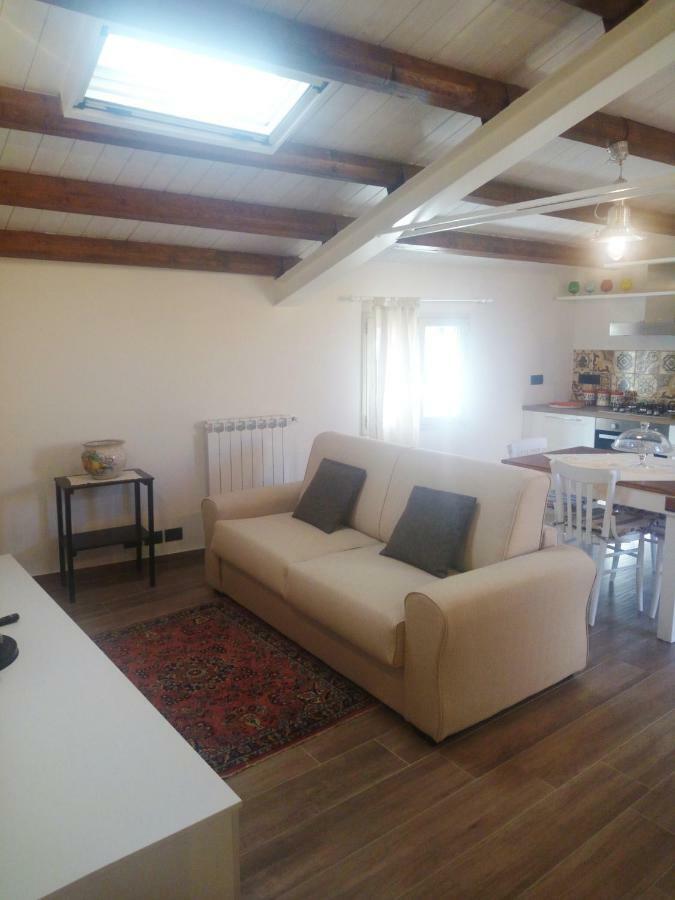 Sara'S Home Чефалу Екстериор снимка